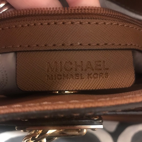 Michael Kors Hamilton Med Lock & Key Brown Leather - Picture 6 of 9